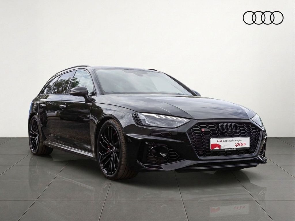 Audi RS4 2024 г. Чёрный, пробег 42650 км
