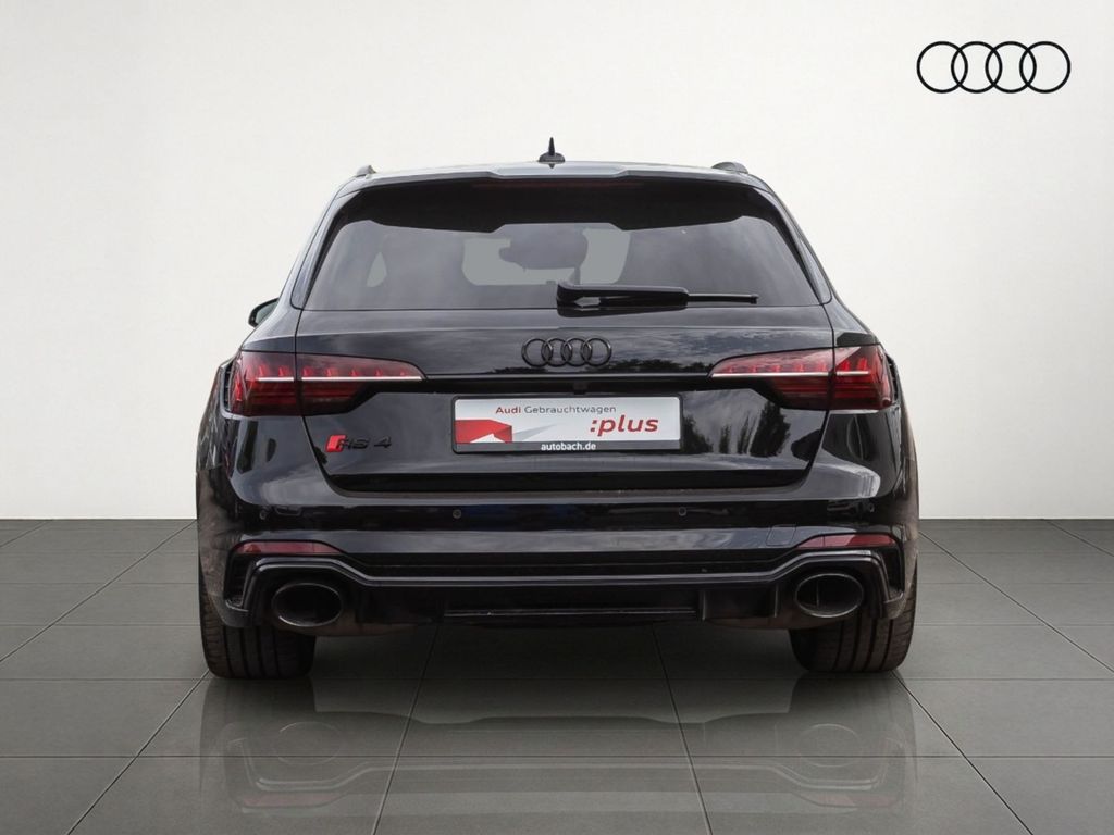 Audi RS4 2024 г. Чёрный, пробег 42650 км