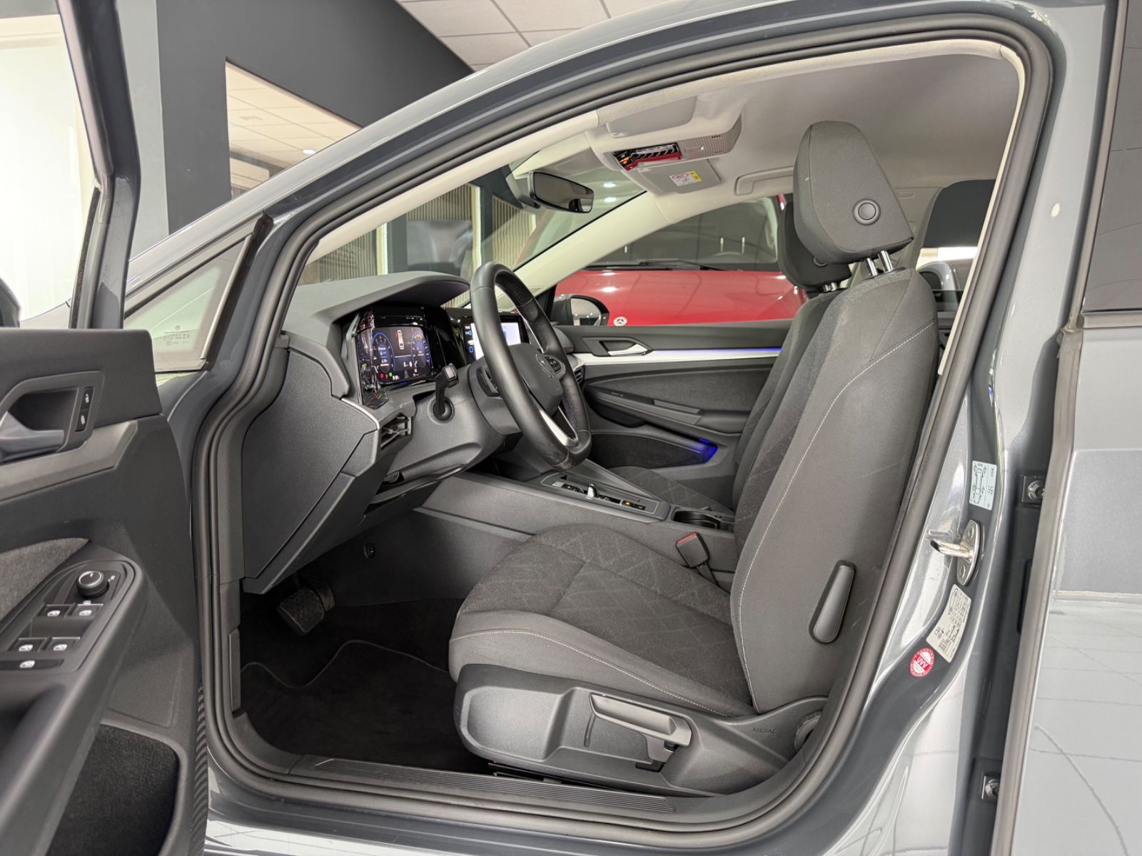 Volkswagen Golf 2023 г. Серый, пробег 59000 км