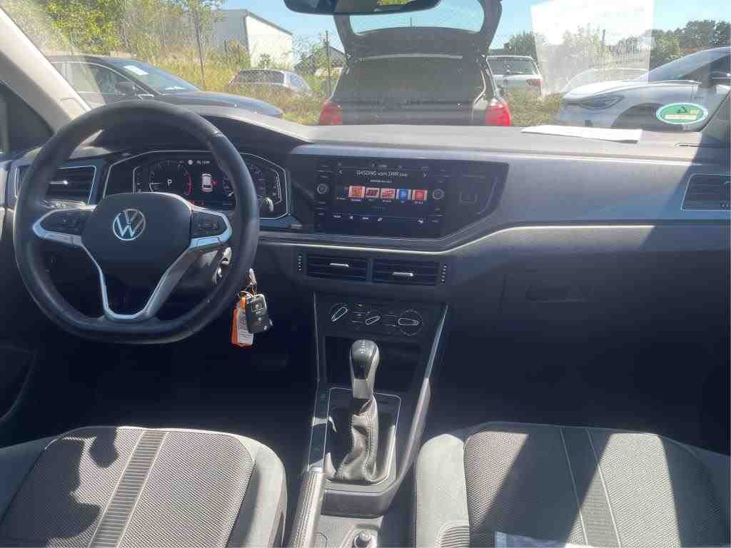 Volkswagen Polo 2023 г. Чёрный, пробег 35800 км