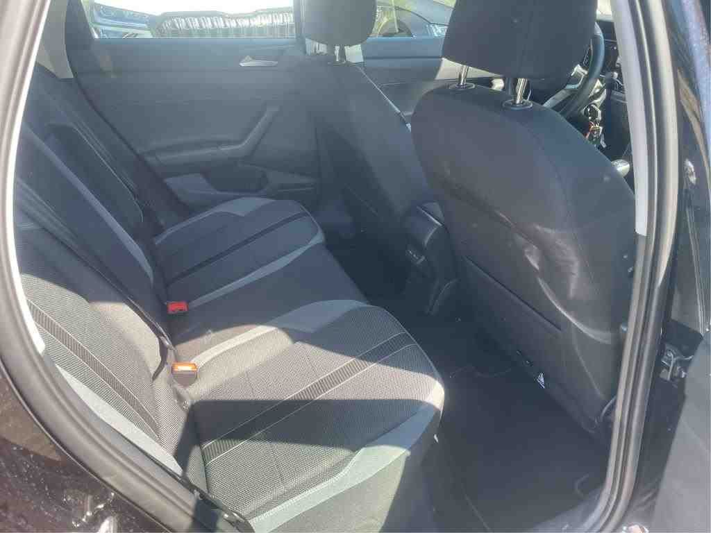 Volkswagen Polo 2023 г. Чёрный, пробег 35800 км