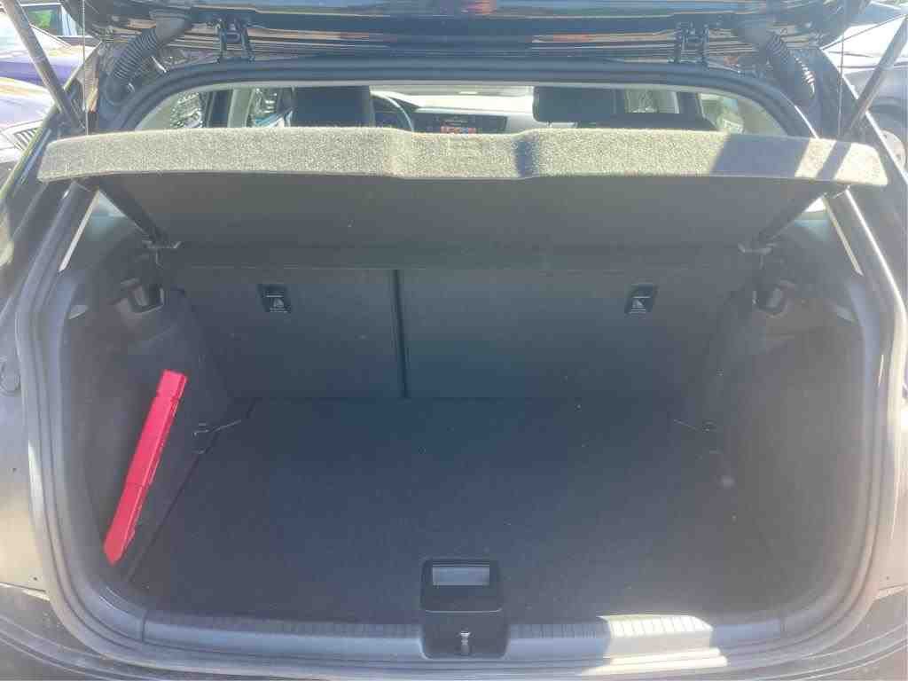 Volkswagen Polo 2023 г. Чёрный, пробег 35800 км