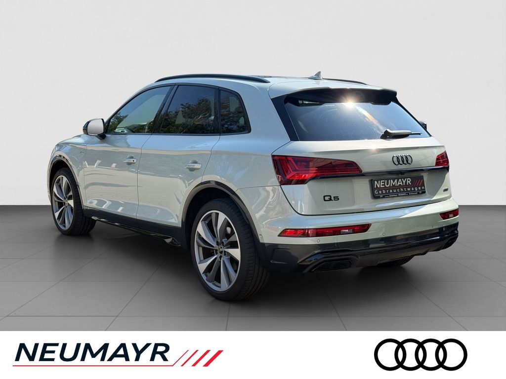 Audi Q5 2023 г. Серебристый, пробег 49800 км