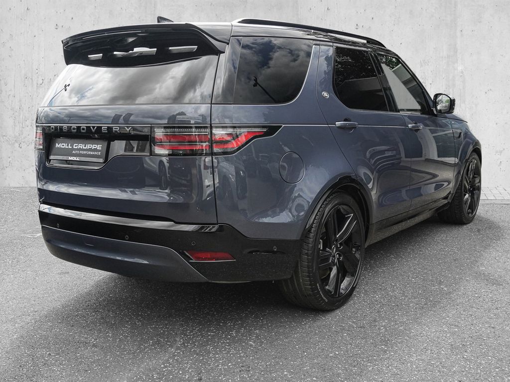 Land Rover Discovery 2024 г. Синий, пробег 28750 км