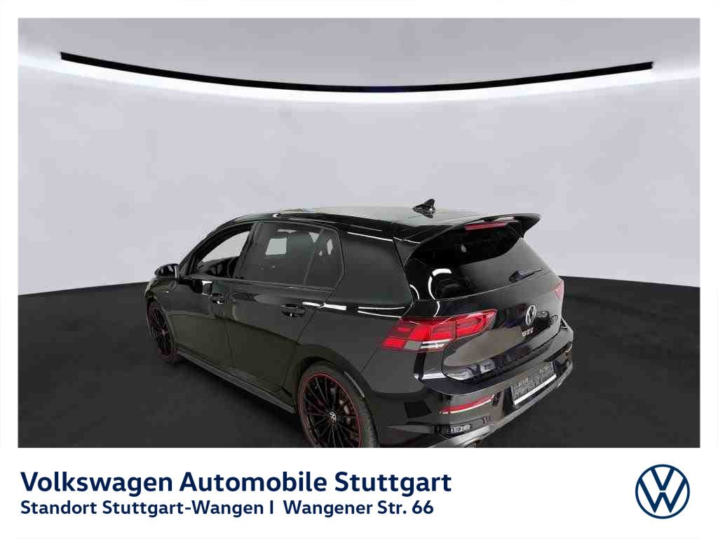 Volkswagen Golf 2023 г. Чёрный, пробег 24262 км