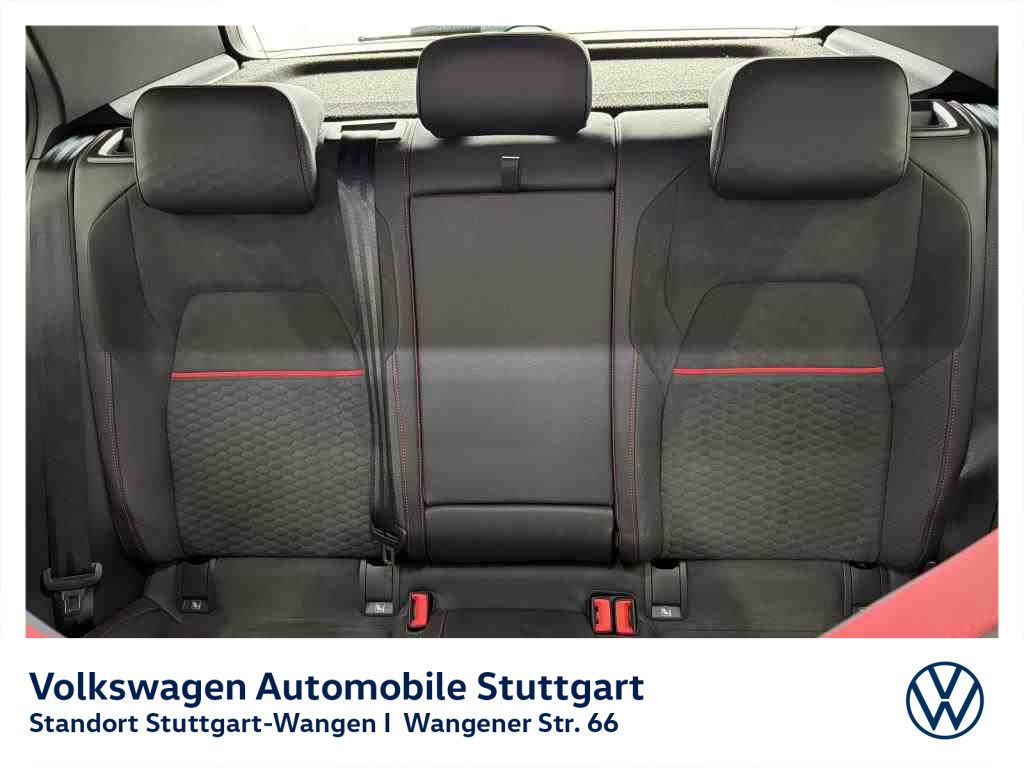 Volkswagen Golf 2023 г. Чёрный, пробег 24262 км