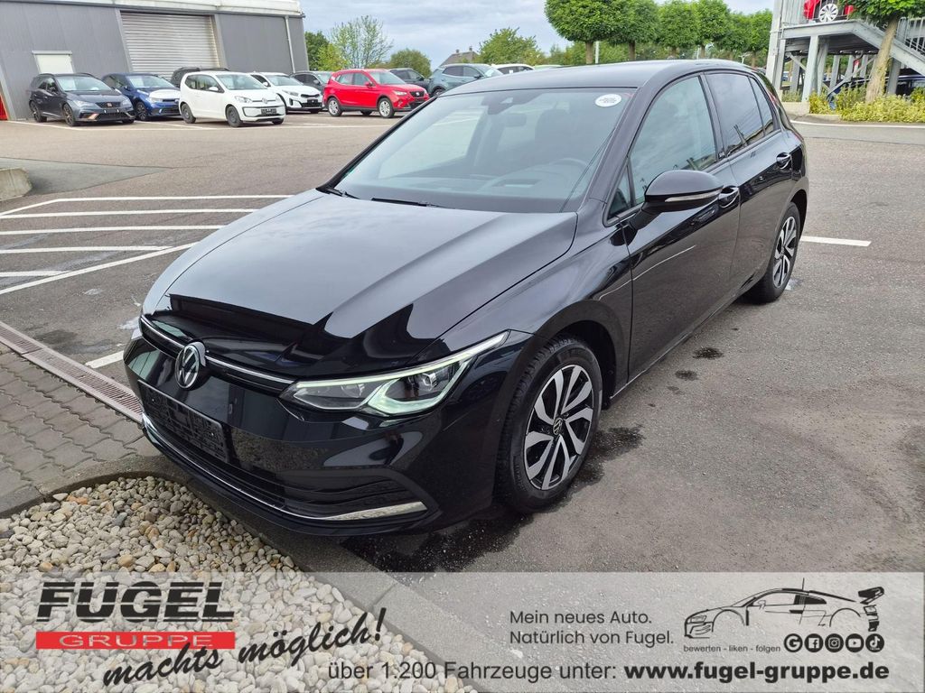 Volkswagen Golf 2023 г. Чёрный, пробег 57223 км