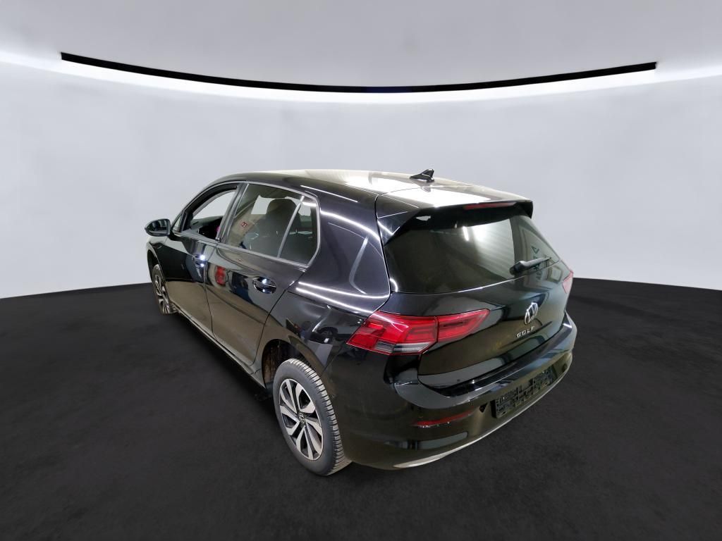 Volkswagen Golf 2023 г. Чёрный, пробег 57223 км