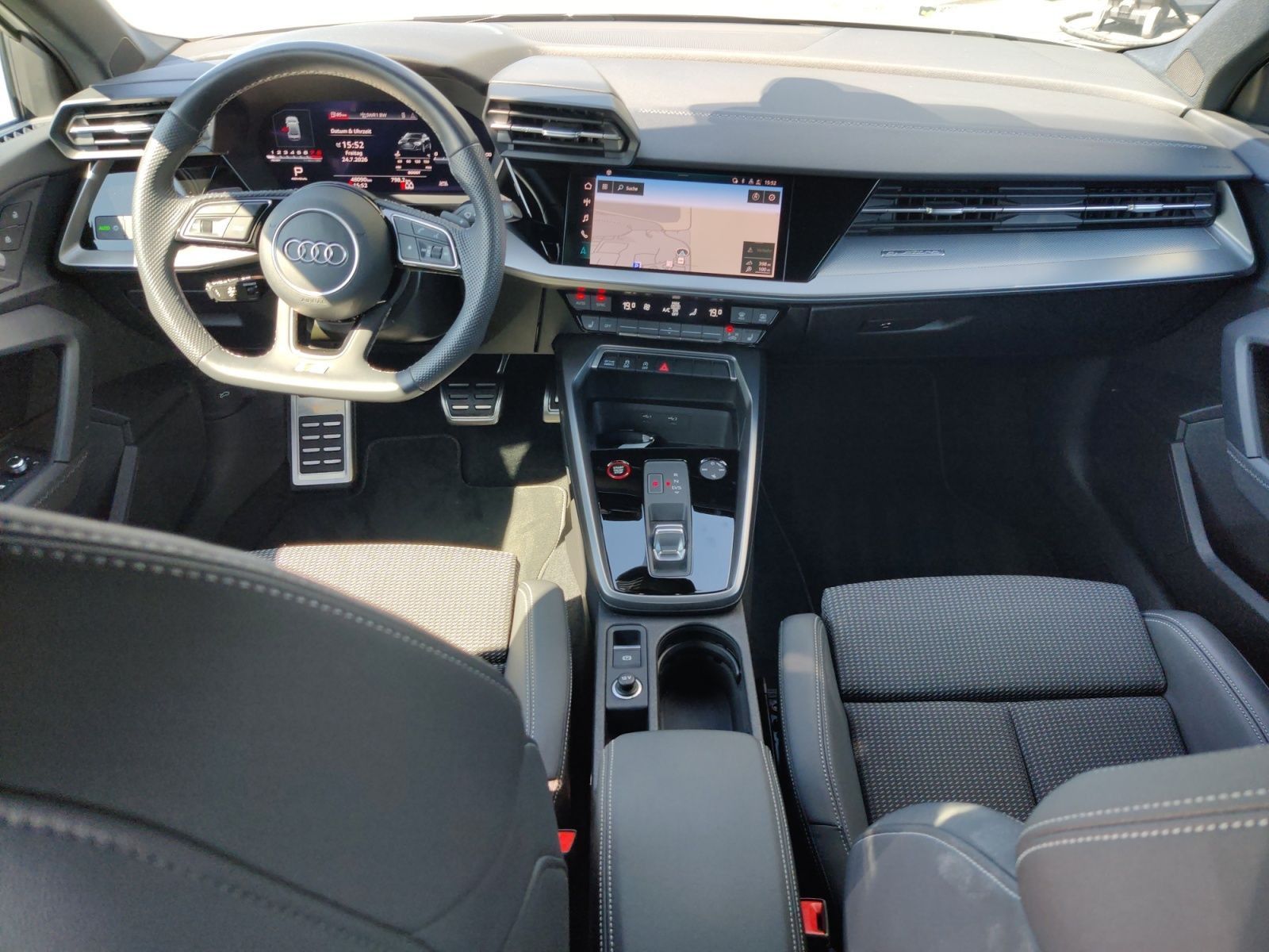Audi S3 2023 г. Белый, пробег 48300 км