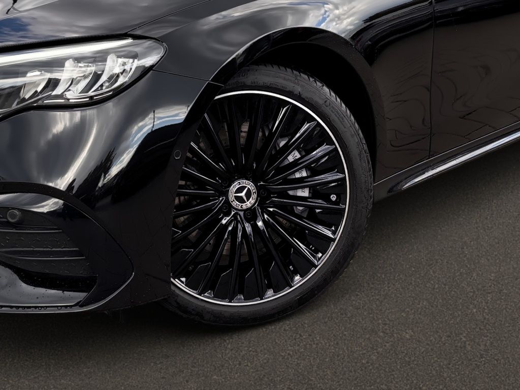Mercedes-Benz E 220 2025 г. Чёрный, пробег 25508 км