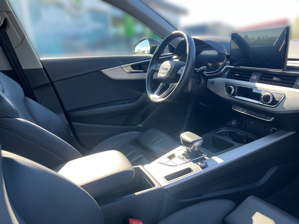 Audi A4 2023 г. Чёрный, пробег 53070 км