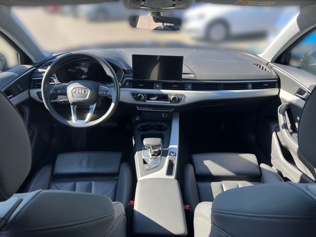 Audi A4 2023 г. Чёрный, пробег 53070 км