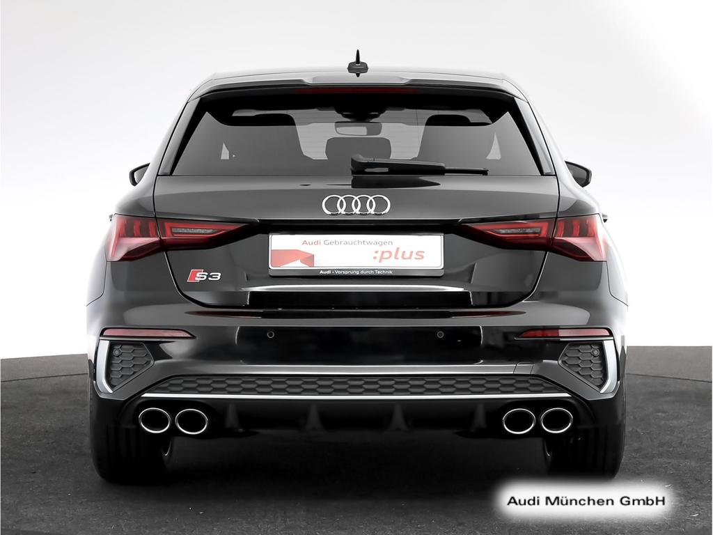 Audi S3 2024 г. Чёрный, пробег 40173 км