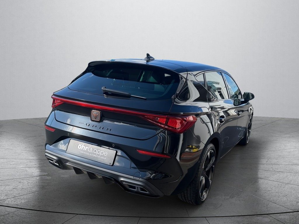 Cupra Leon 2023 г. Чёрный, пробег 47819 км