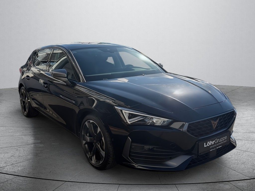 Cupra Leon 2023 г. Чёрный, пробег 47819 км