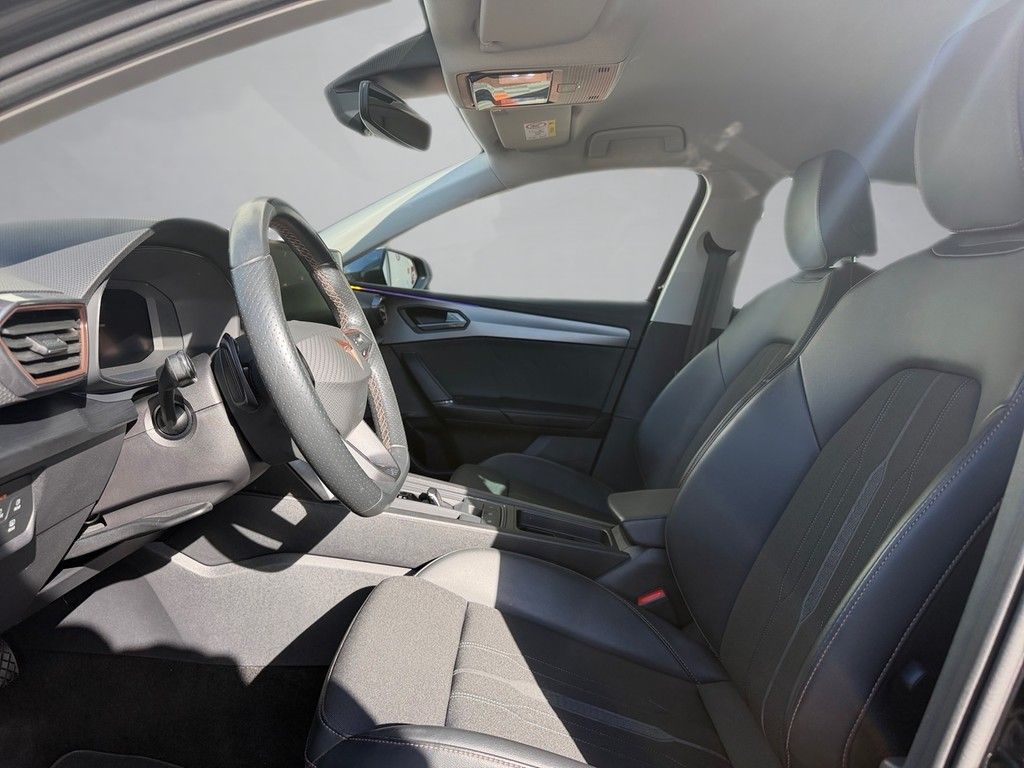 Cupra Leon 2023 г. Чёрный, пробег 47819 км