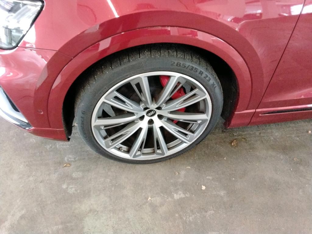 Audi SQ8 2021 г. Красный, пробег 44113 км