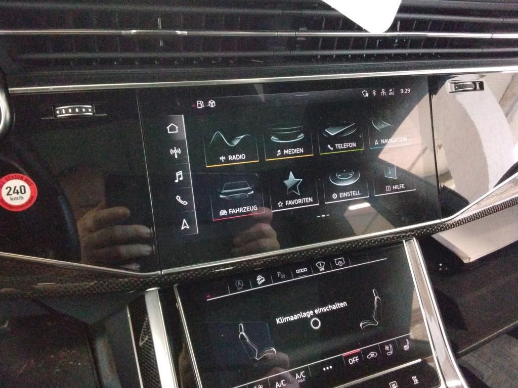 Audi SQ8 2021 г. Красный, пробег 44113 км