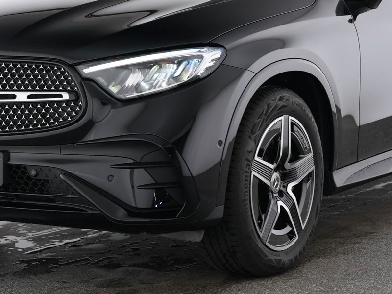 Mercedes-Benz GLC 200 2025 г. Чёрный, пробег 15670 км