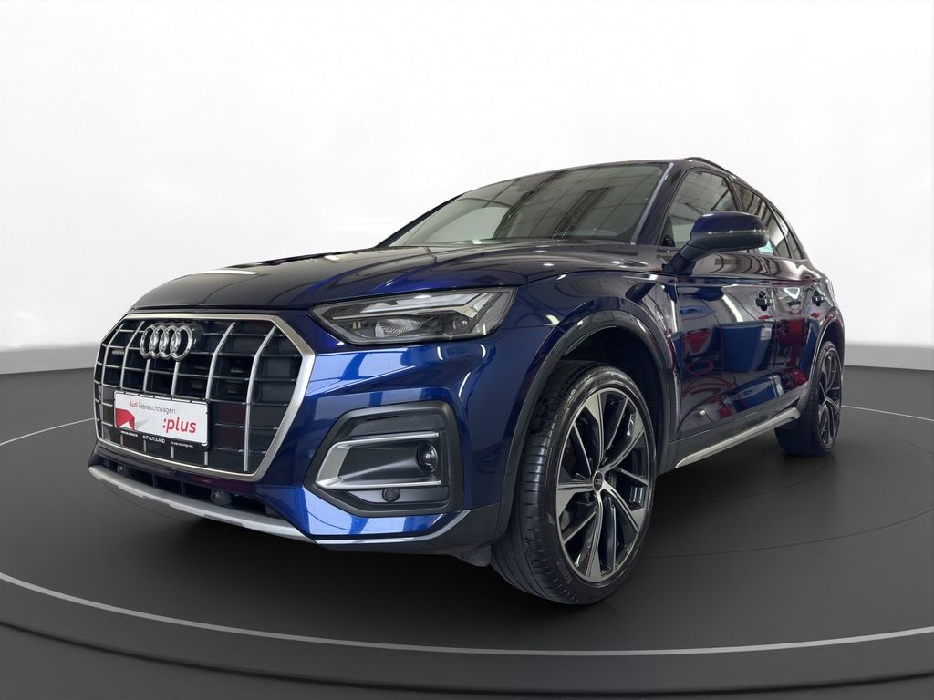 Audi Q5 2023 г. Синий, пробег 47696 км