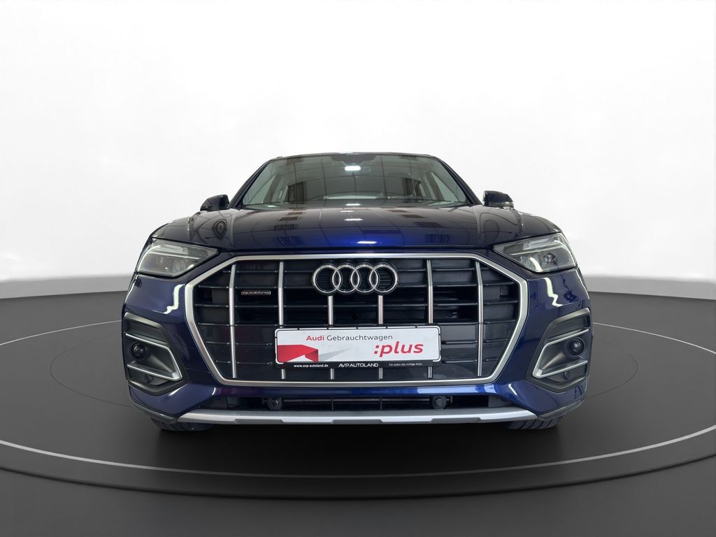 Audi Q5 2023 г. Синий, пробег 47696 км