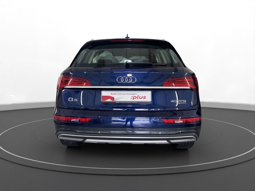 Audi Q5 2023 г. Синий, пробег 47696 км