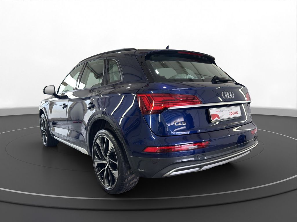 Audi Q5 2023 г. Синий, пробег 47696 км