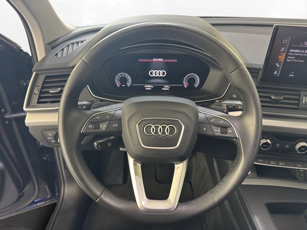 Audi Q5 2023 г. Синий, пробег 47696 км