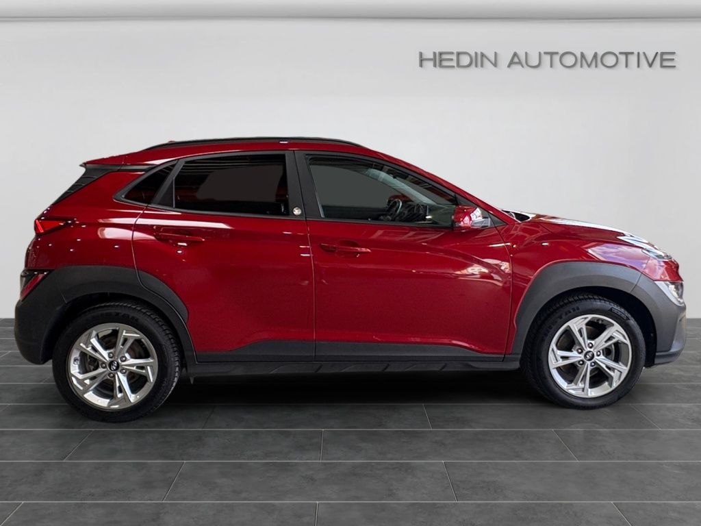 Hyundai Kona 2022 г. Красный, пробег 59160 км