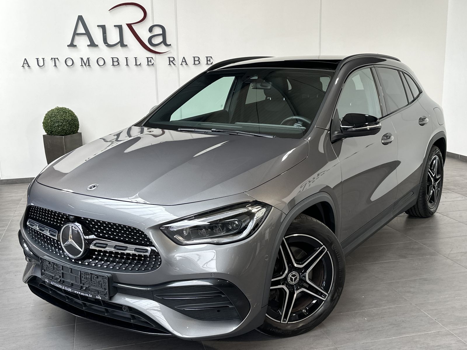Mercedes-Benz GLA 220 2022 г. Серый, пробег 52750 км