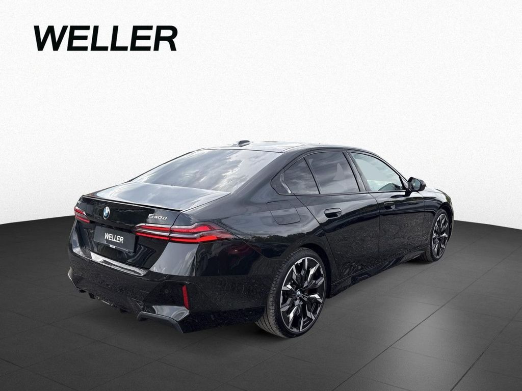 BMW 540 2025 г. Чёрный, пробег 23288 км