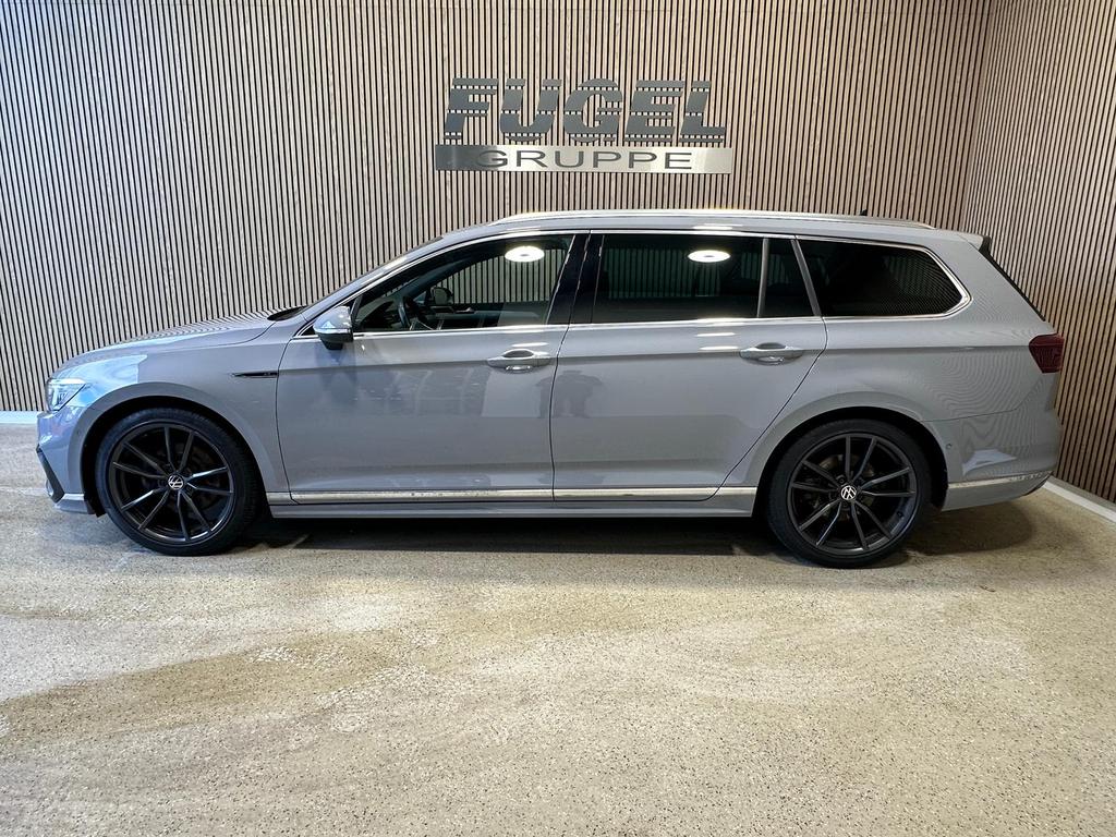 Volkswagen PASSAT VARIANT 2023 г. Серый, пробег 33860 км