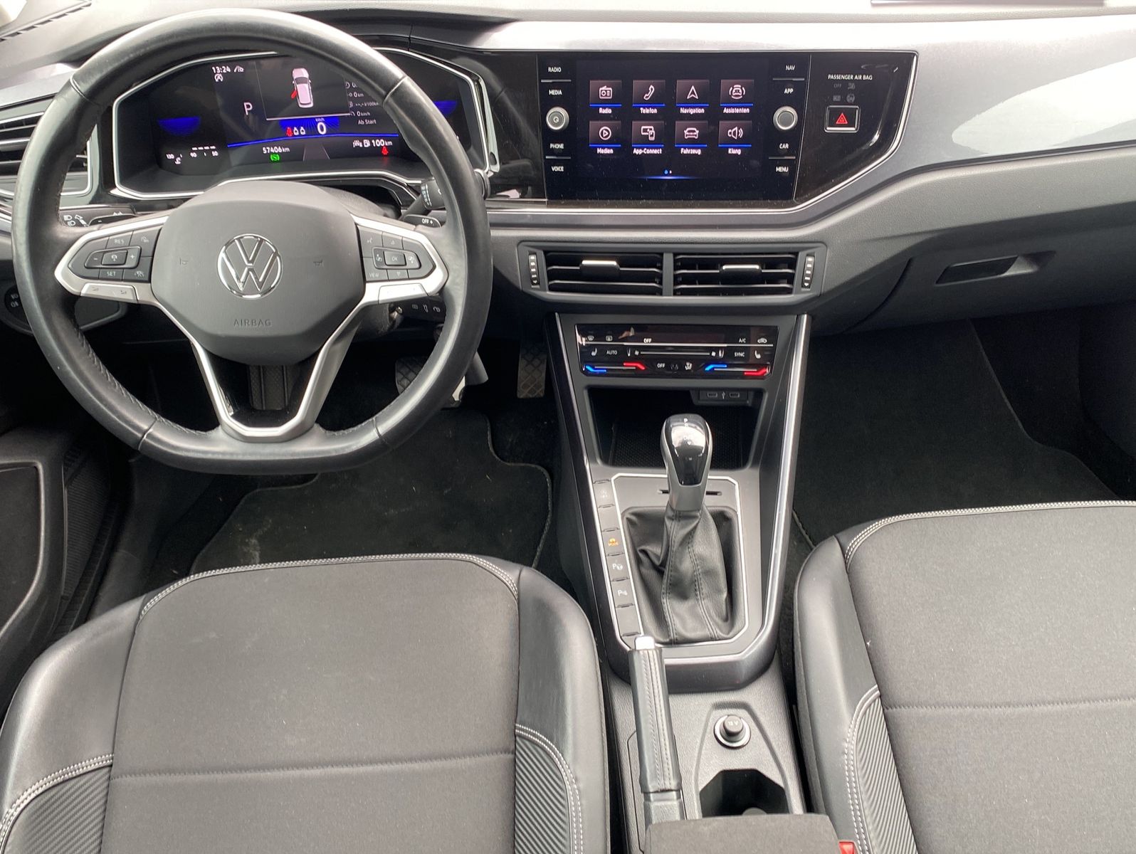 Volkswagen Taigo 2023 г. Чёрный, пробег 57401 км