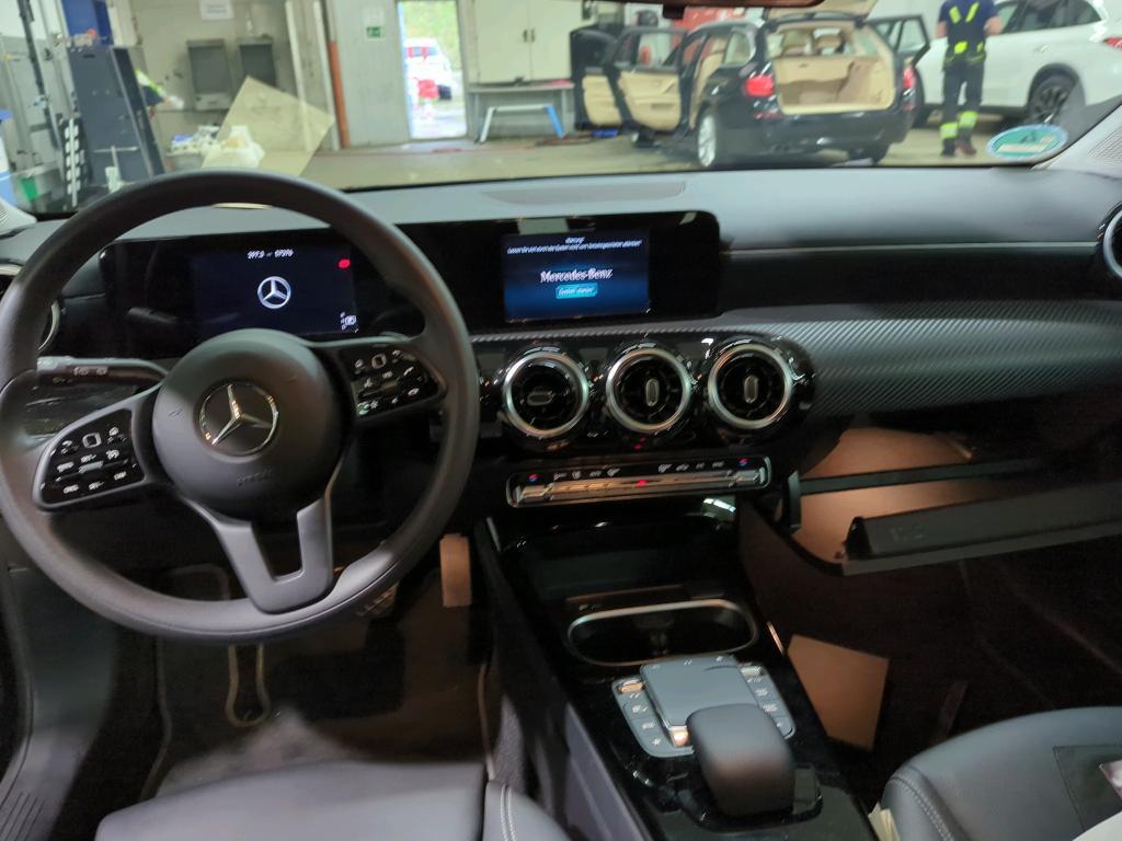 Mercedes-Benz CLA 200 SHOOTING BRAKE 2023 г. Чёрный, пробег 57376 км