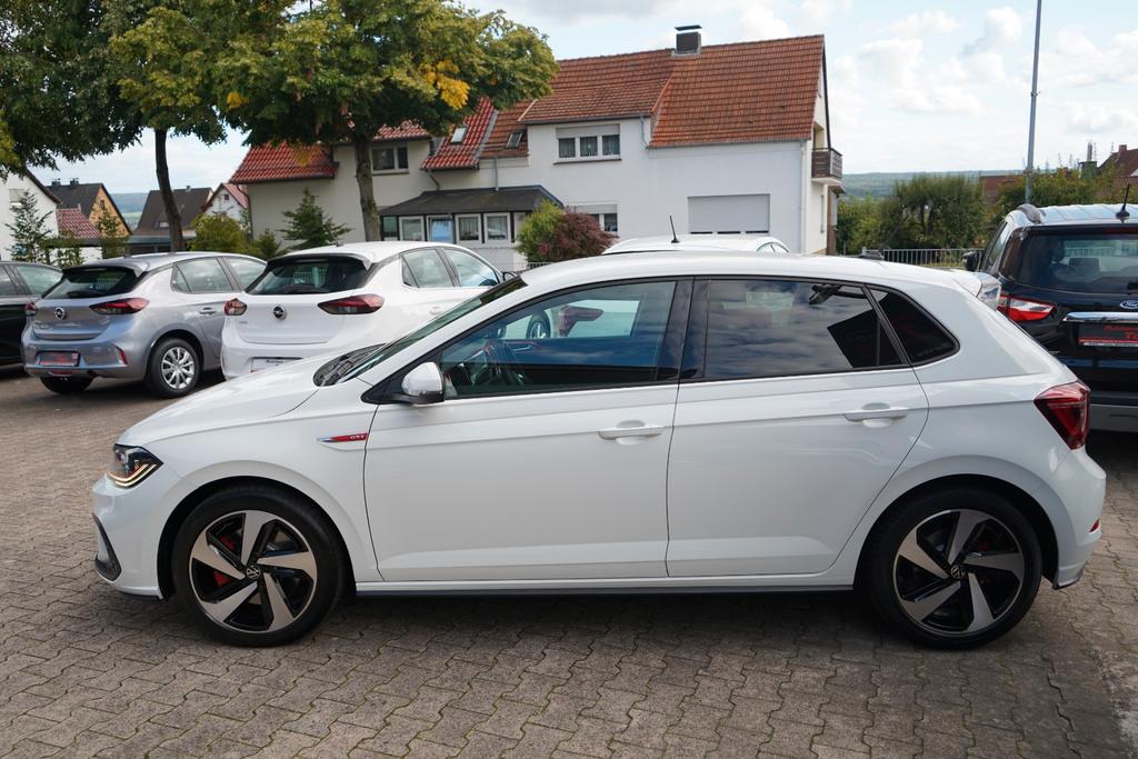 Volkswagen Polo 2022 г. Белый, пробег 51750 км