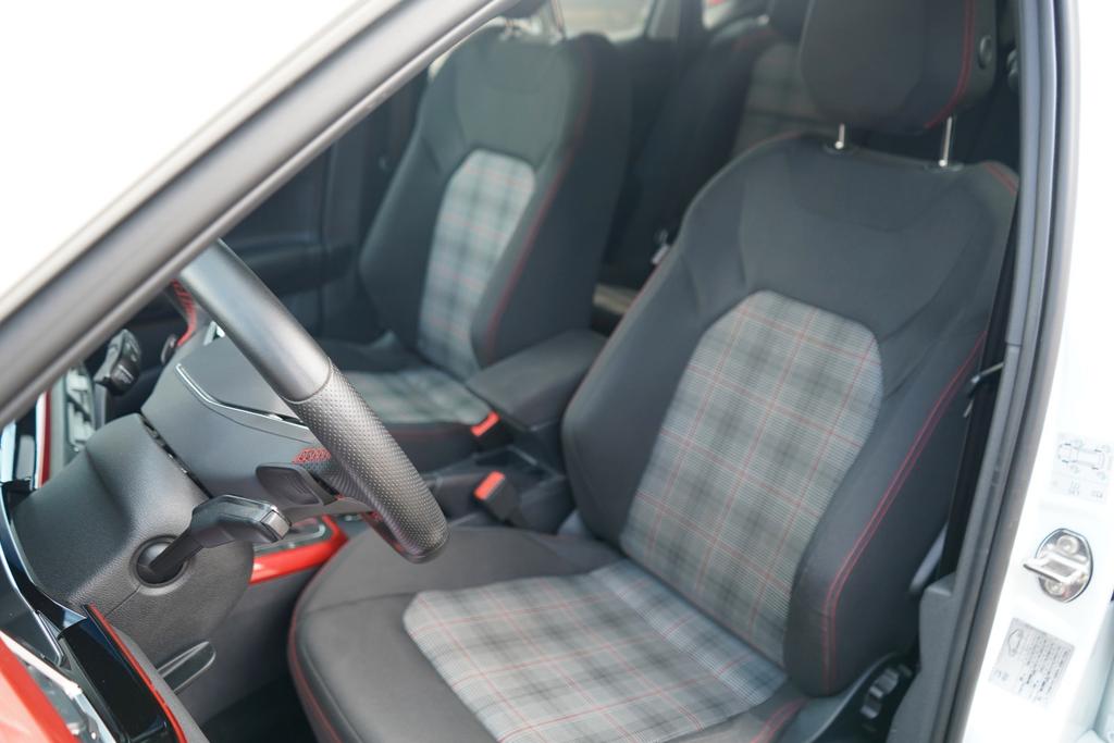 Volkswagen Polo 2022 г. Белый, пробег 51750 км