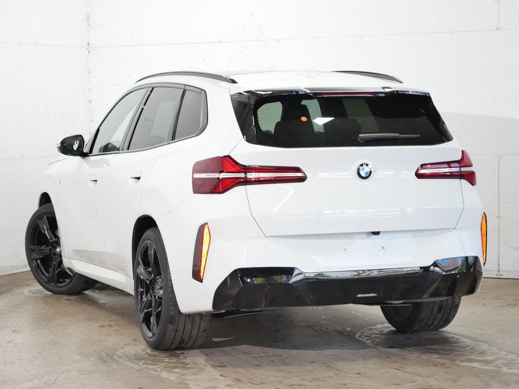 BMW X3 2026 г. Белый, пробег 15200 км