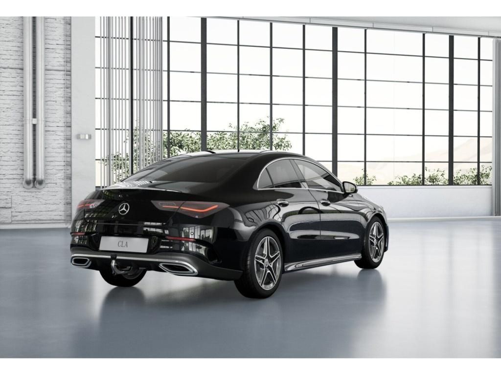 Mercedes-Benz CLA 200 2025 г. Чёрный, пробег 29817 км