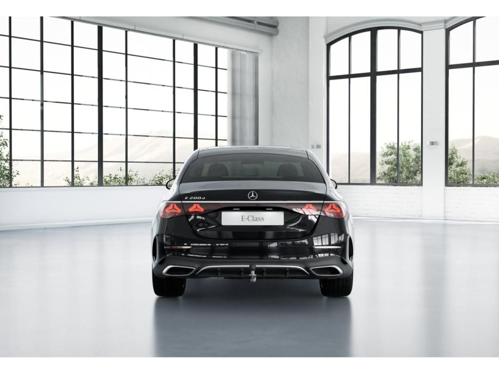 Mercedes-Benz E 200 2025 г. Чёрный, пробег 17931 км