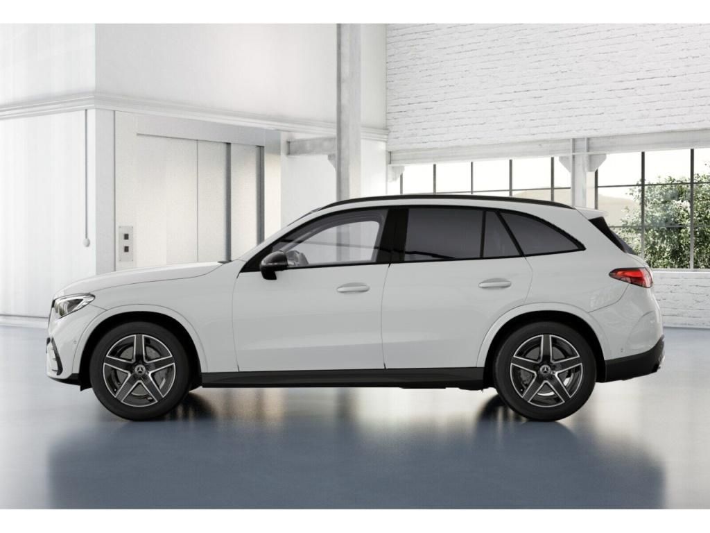Mercedes-Benz GLC 200 2025 г. Белый, пробег 10866 км