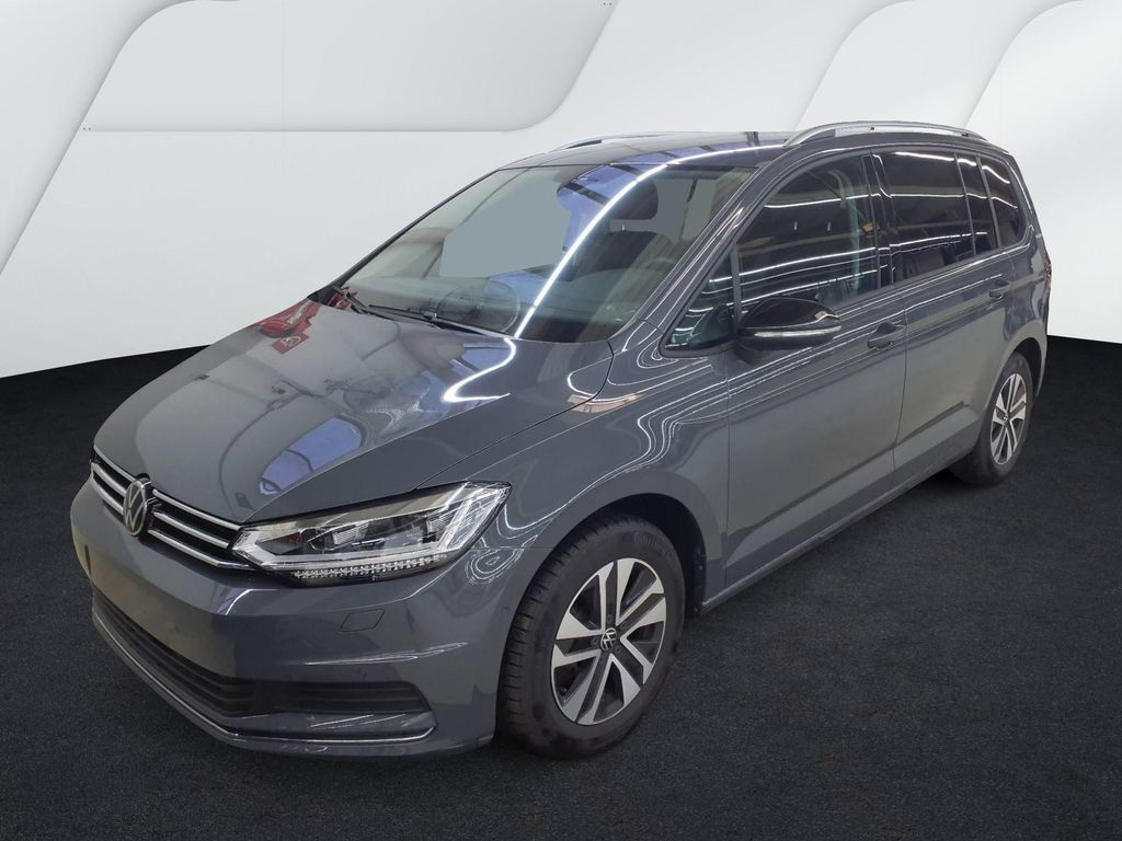 Volkswagen Touran 2026 г. Серый, пробег 27443 км