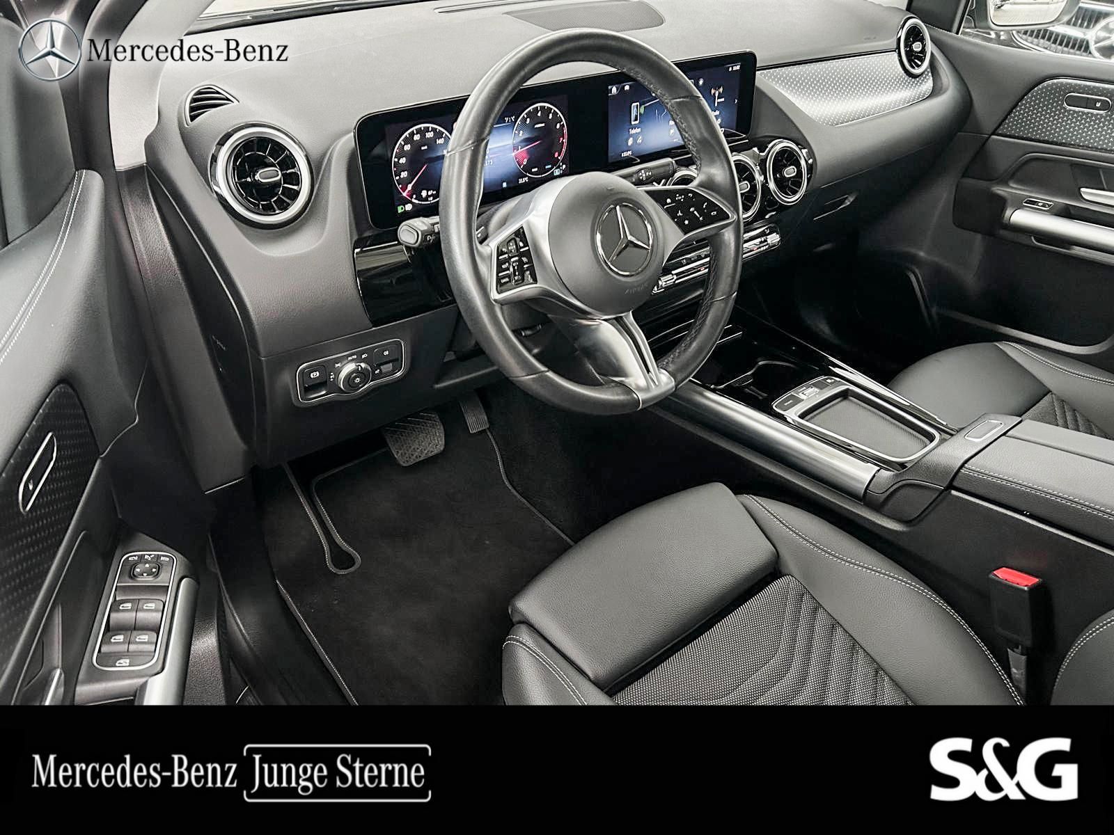 Mercedes-Benz B 200 2023 г. Серый, пробег 21180 км