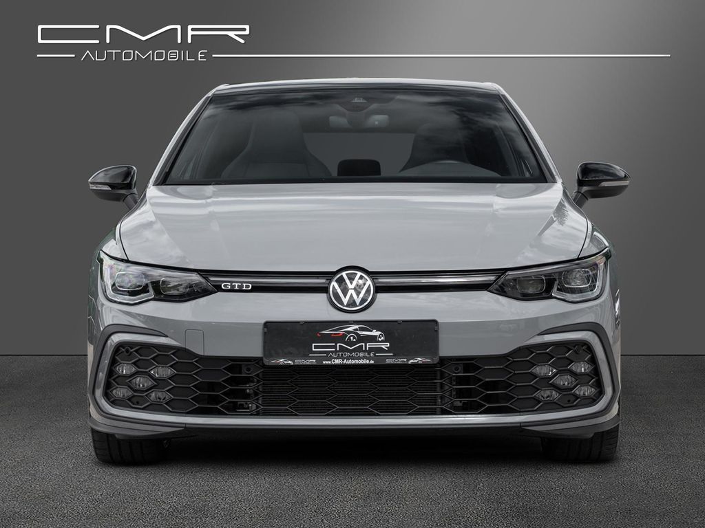 Volkswagen Golf 2024 г. Серый, пробег 50000 км