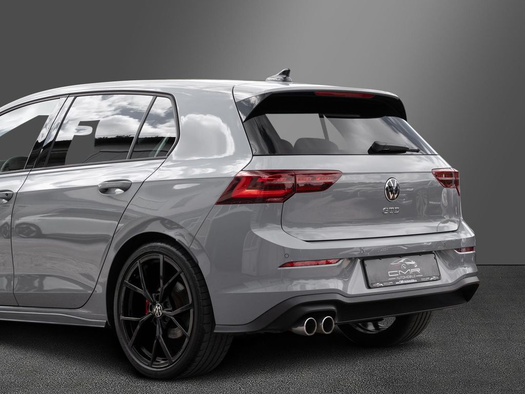 Volkswagen Golf 2024 г. Серый, пробег 50000 км