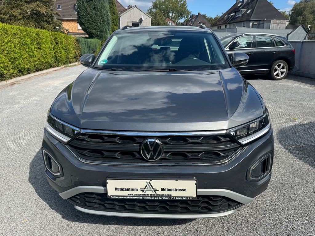 Volkswagen T-Roc 2022 г. Серый, пробег 40713 км