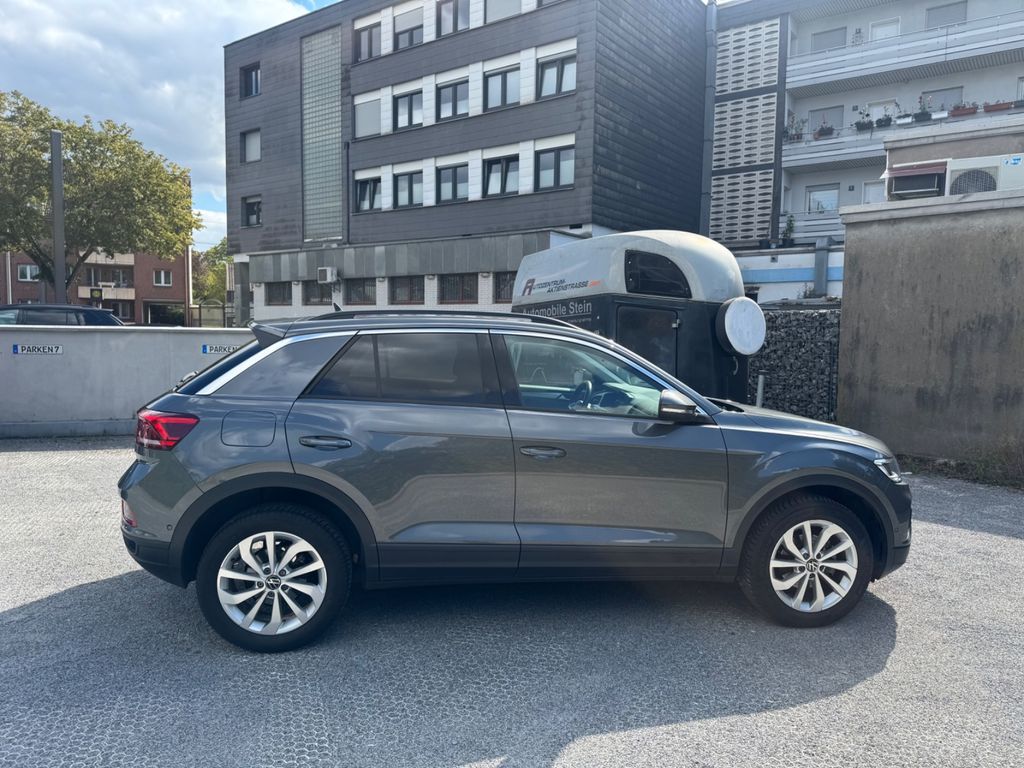 Volkswagen T-Roc 2022 г. Серый, пробег 40713 км