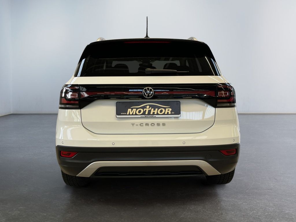 Volkswagen T-Cross 2023 г. Белый, пробег 22202 км