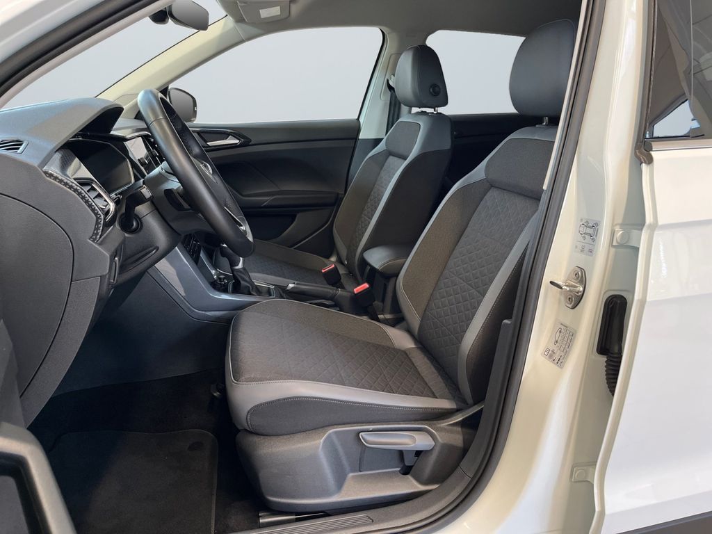Volkswagen T-Cross 2023 г. Белый, пробег 22202 км