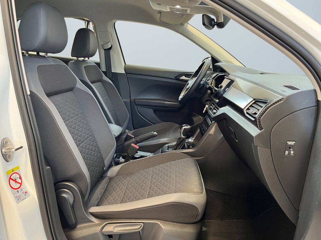 Volkswagen T-Cross 2023 г. Белый, пробег 22202 км