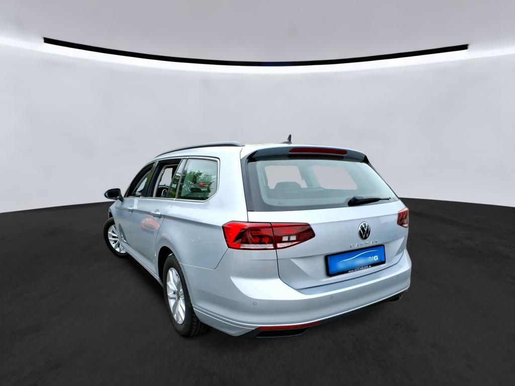 Volkswagen PASSAT VARIANT 2023 г. Серый, пробег 55179 км